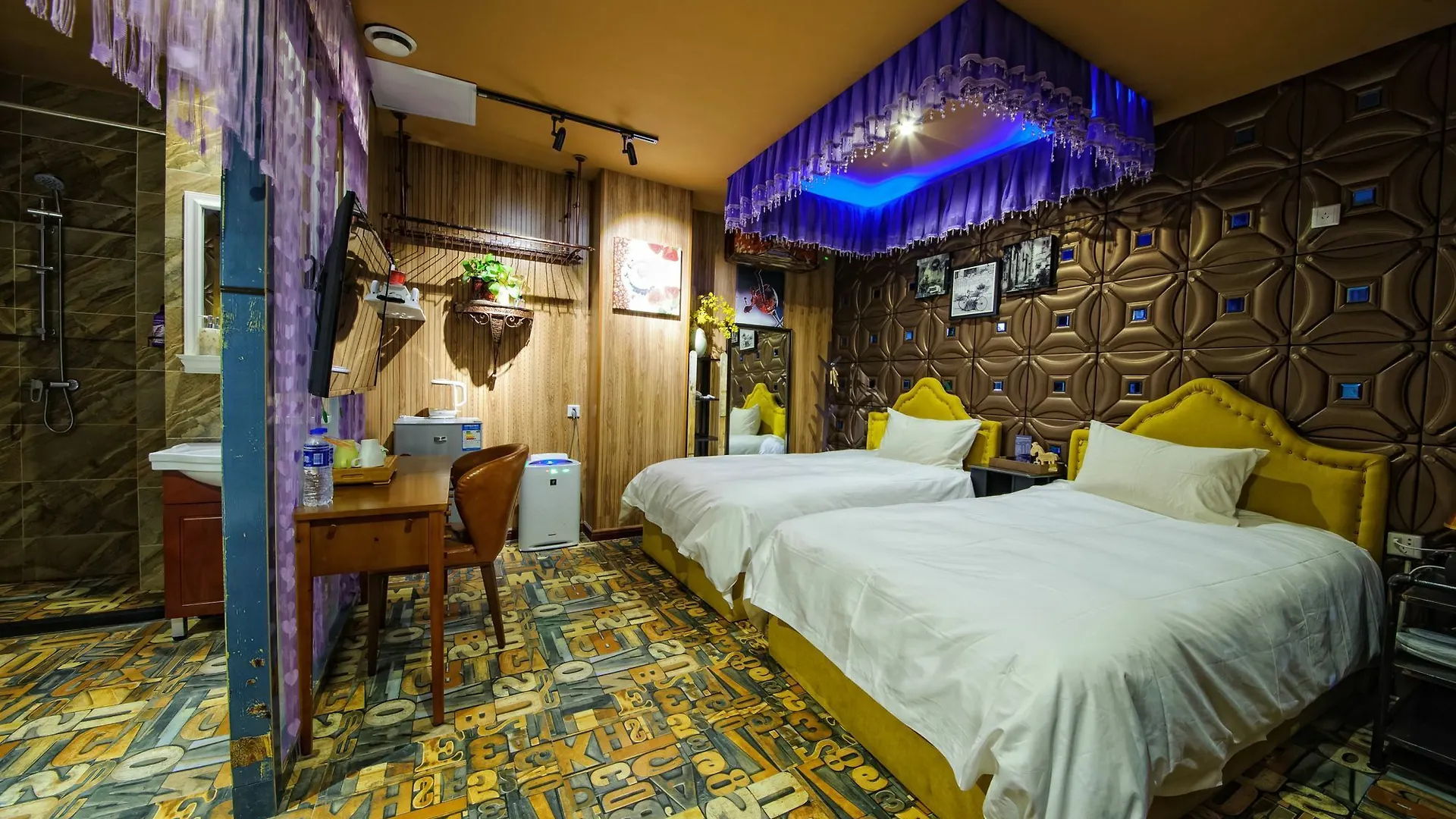 Alibaba Holiday Hotel 蘇州 3*,